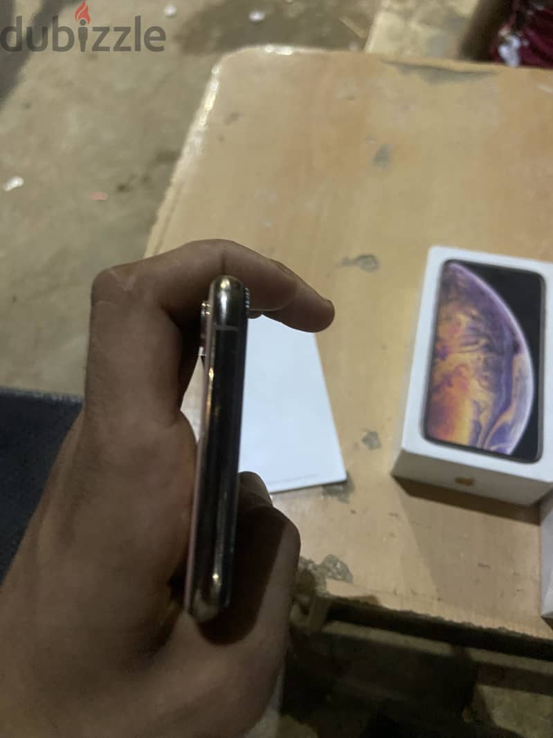 Apple - iPhone XS Max 6