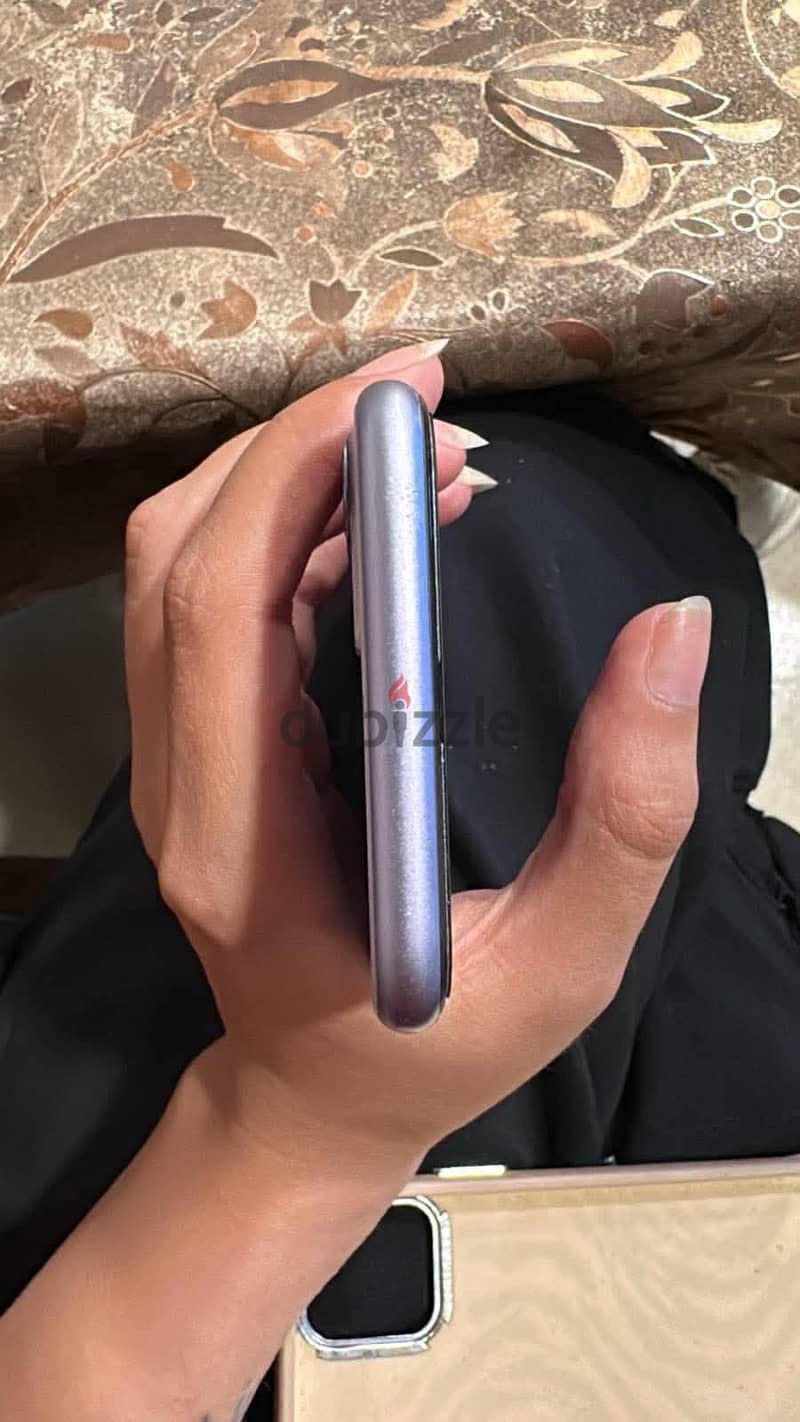 Apple - iPhone 11 3