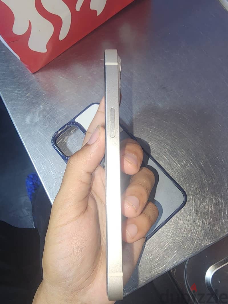 Apple - iPhone 13 2