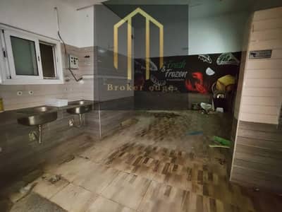 Shop for rent in Zahra Al-Maadi, a very distinctive location next to the Brandat Bridge