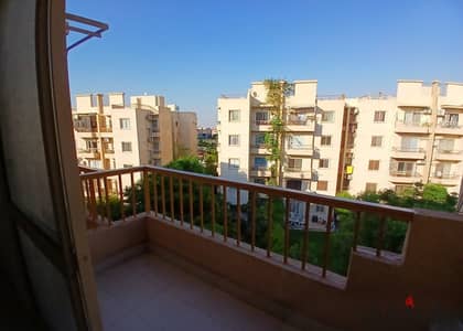 شقة للايجار فاضى عمارات المستقبل الشيخ زايد دور رابع