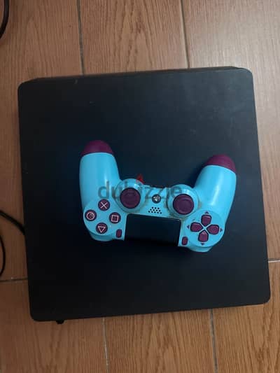 PlayStation 4 slim used like new