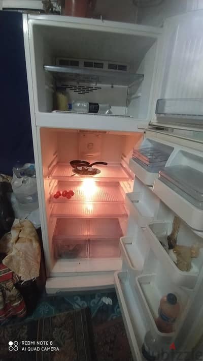 تلاجه كريازى