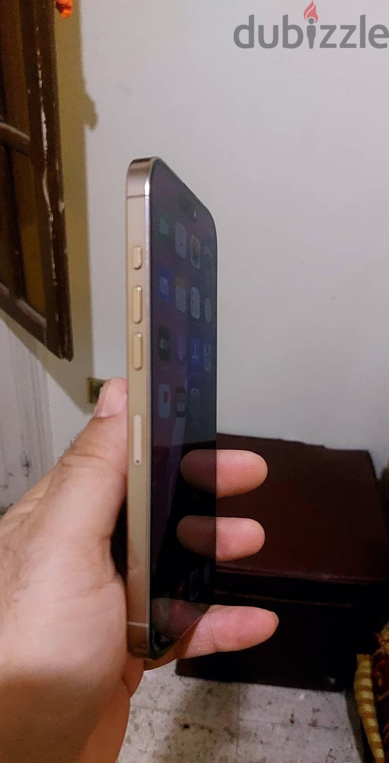 Apple - iPhone 16 Pro Max 9
