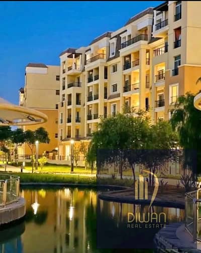 شقة لقطه للبيع بفيو water features بسعر مميز وبالتقسيط في كمبوند كامل الخدمات والمرافق-سور بسور بمدينتي -كمبوند سراي