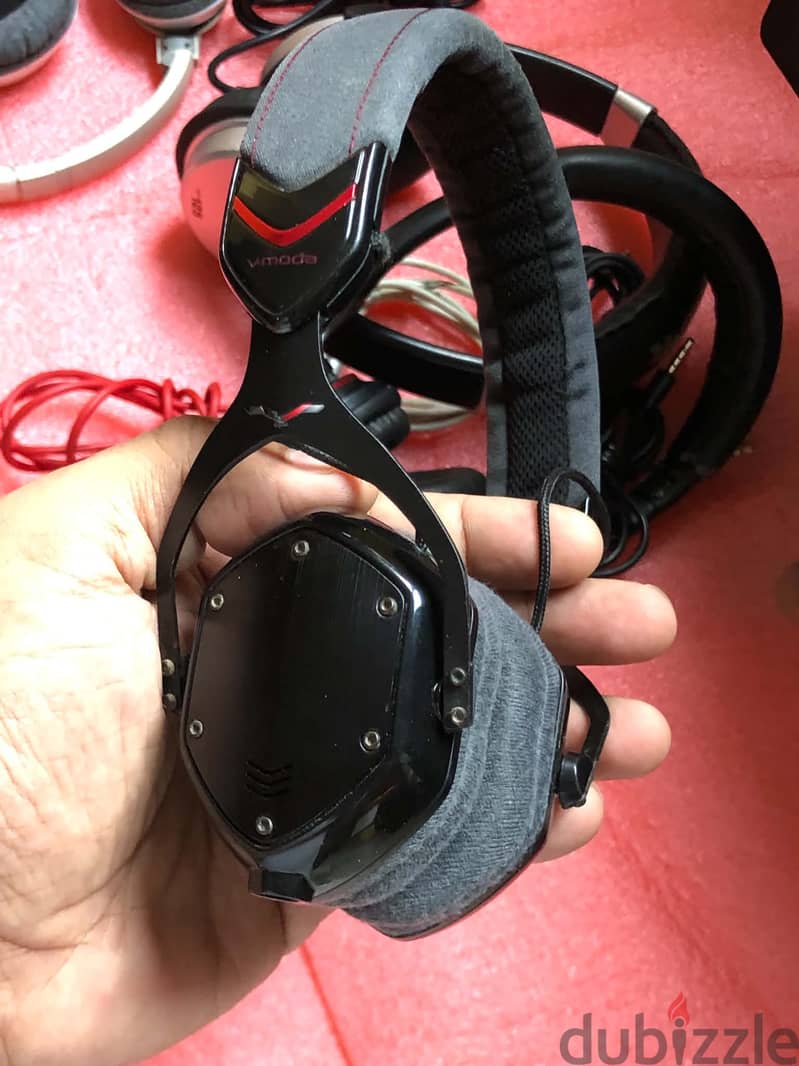 Headphones V-MODA SONY BOSE NUMARK 6