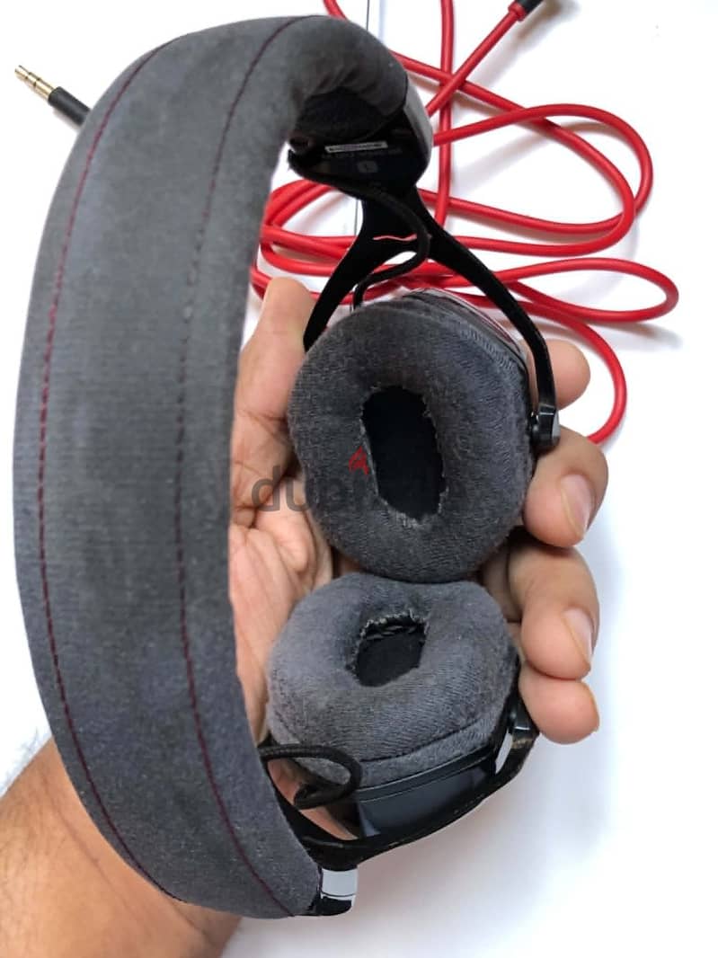 Headphones V-MODA SONY BOSE NUMARK 7