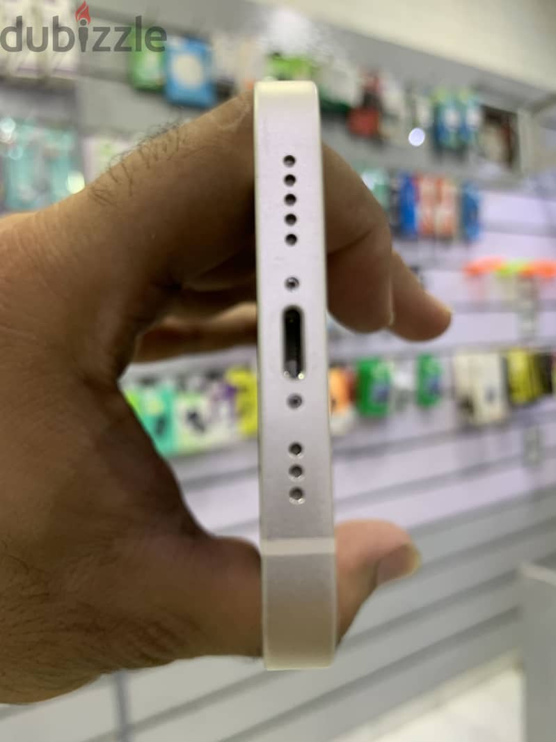 آبل - آيفون 13 4