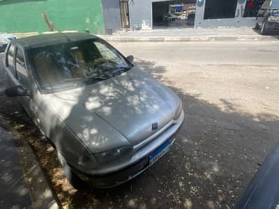 فيات سيينا 2001