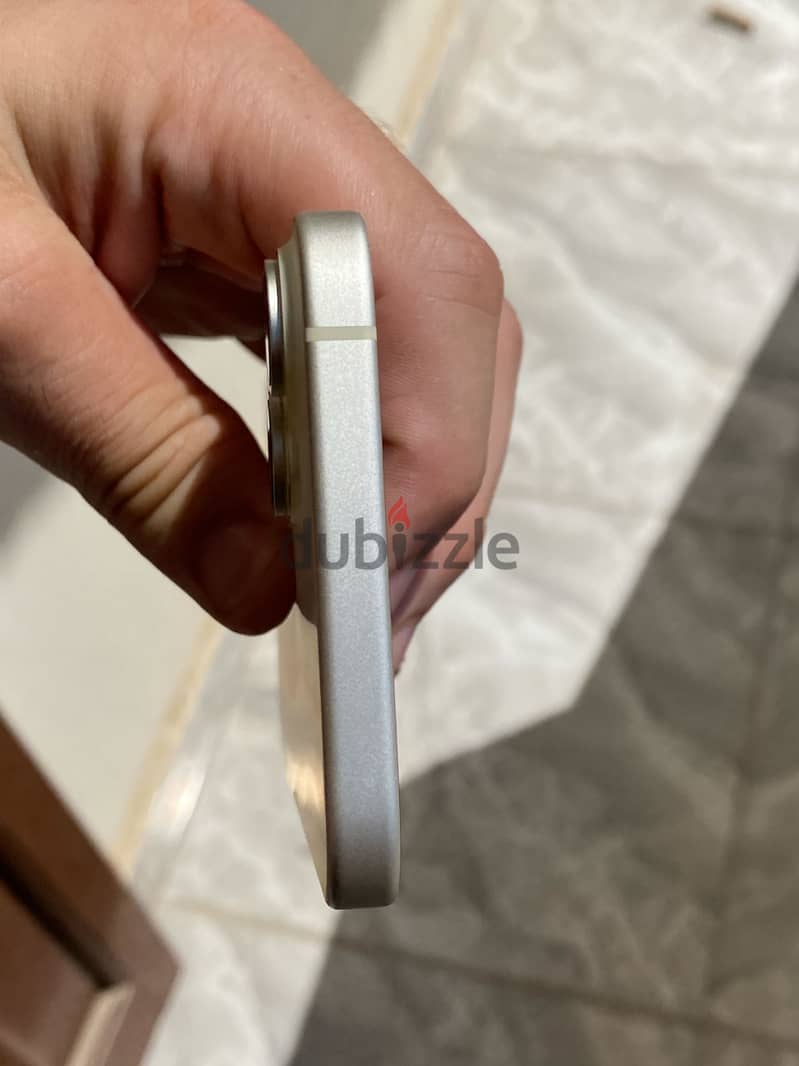 Apple - iPhone 15 plus 1