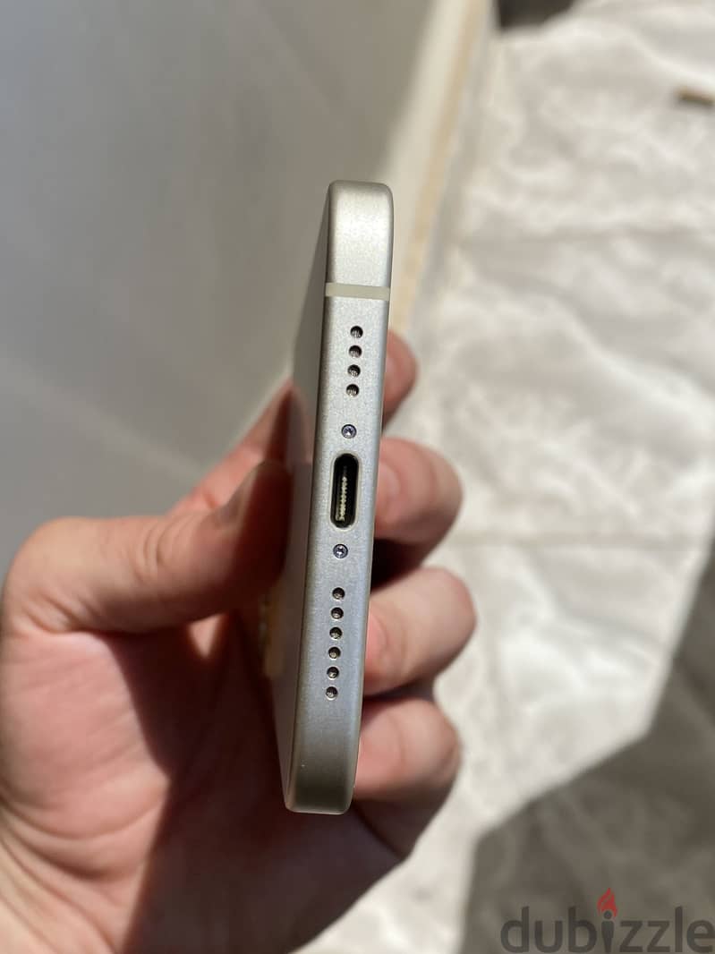 Apple - iPhone 15 plus 10
