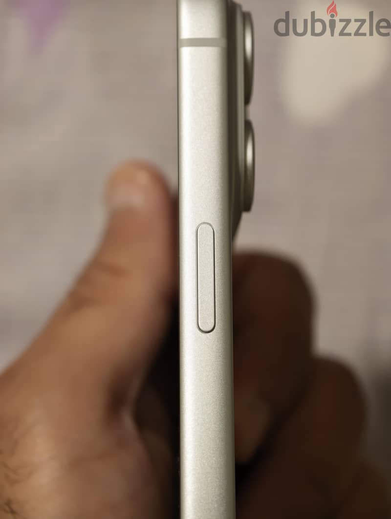 Apple - iPhone 17 Pro Max 3