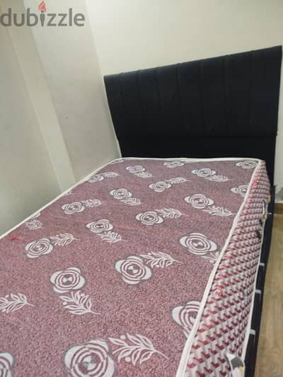 بعرض ١٢٠ اربعه سراير بحاله جيده جدا