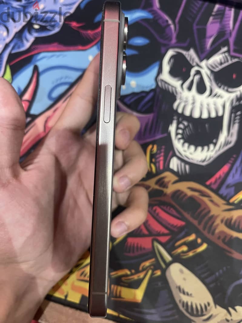 iPhone 15 Pro Max 1