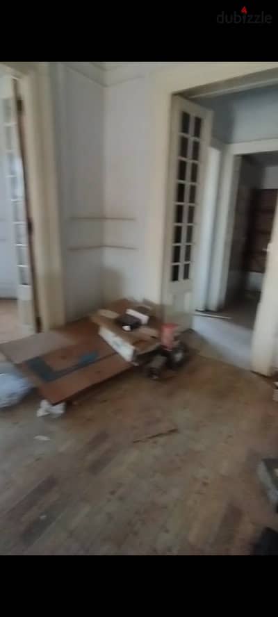 Office 4 rooms high ceiling view Tahrir Square 25 thousand