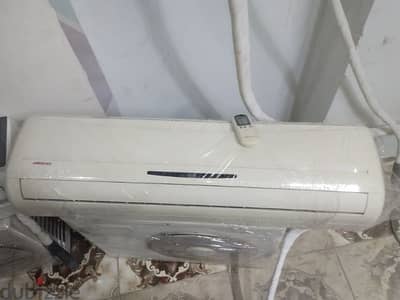 جهازين تكييف اتنين وربع حصان وجهاز واحد ونص حصان بارد فقط حاله ممتازه