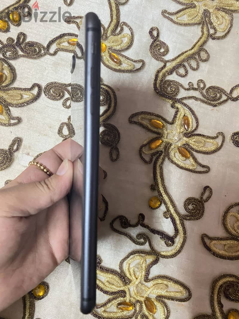 Apple - iPhone 8 Plus 2