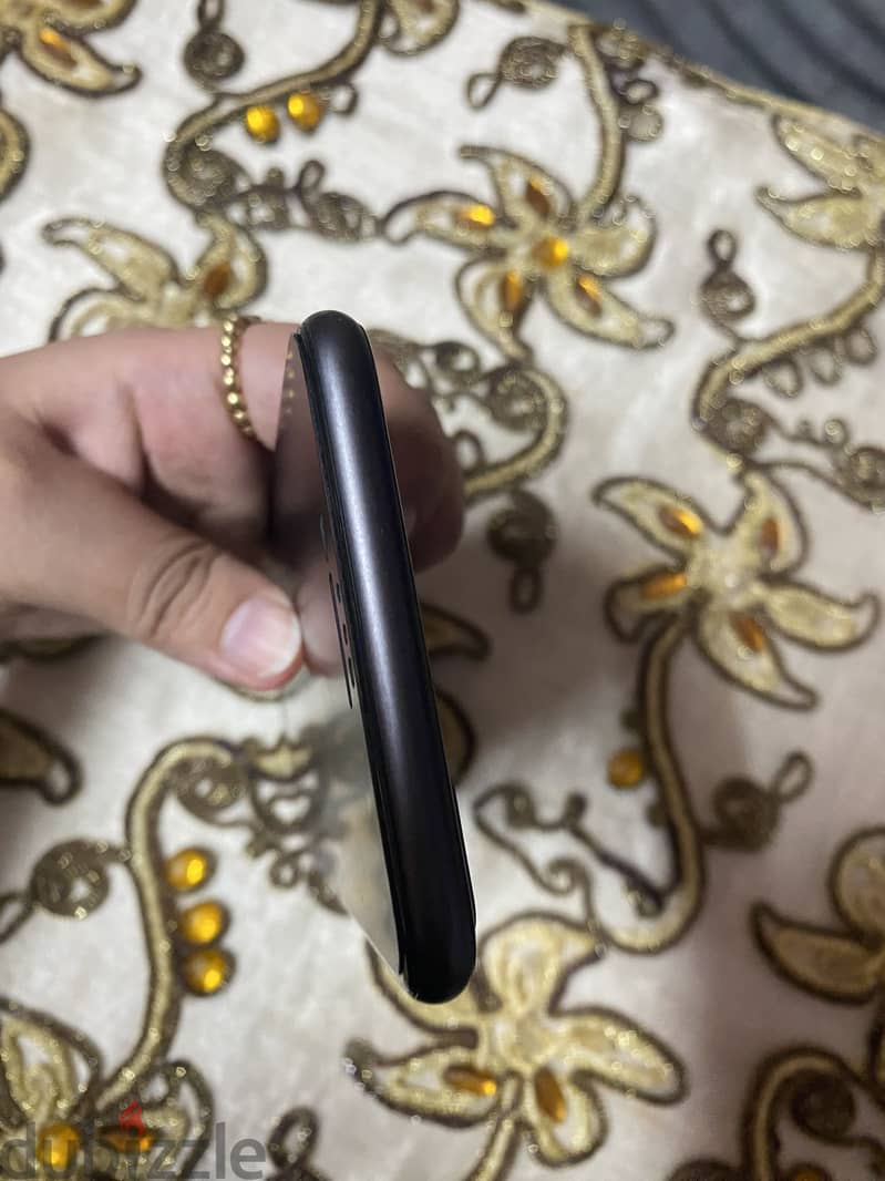 Apple - iPhone 8 Plus 4