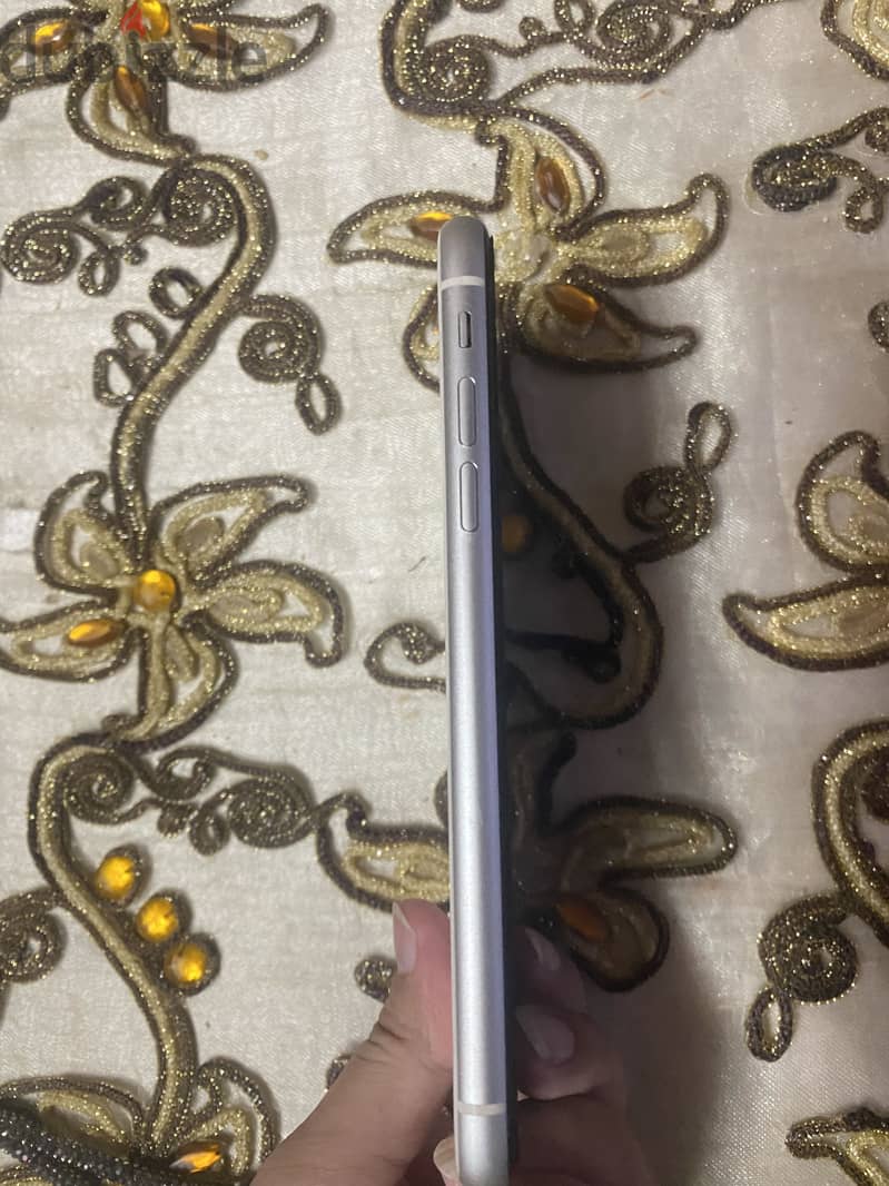 Apple - iPhone 11 2