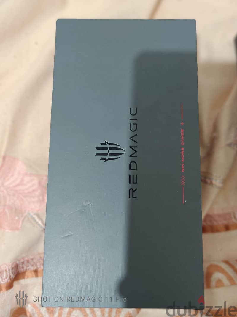 Red Magic 11 pro + Red Magic airbuds 4