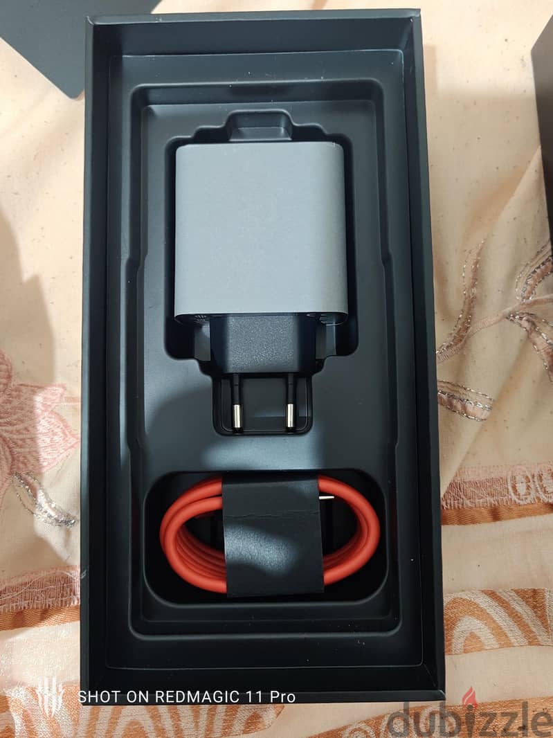 Red Magic 11 pro + Red Magic airbuds 6