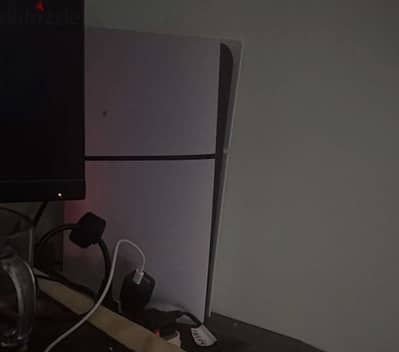 جهاز بلايستيشن ٥ استعمال خفيف جدا