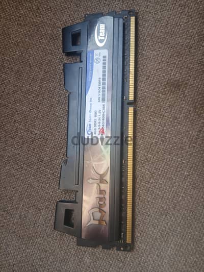 رامتين كل واحده 4جيجا الاتنين مع بعض 8جيجا ddr3