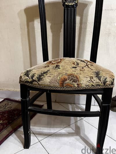 ٦ كراسي سفرة حالة جيدة