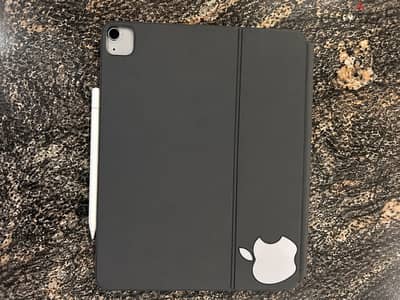 iPad Air M2 13-inch + Magic Keyboard + Apple Pencil