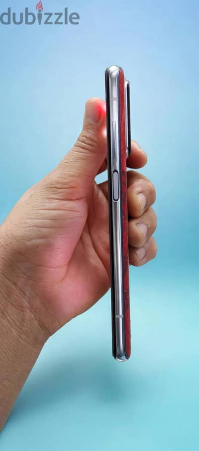 mi 10 T 5g.  وحش العاب