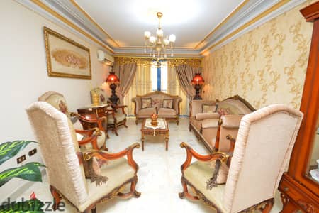 شقة مميزة للبيع في موقع استراتيجي – تشطيب الترا لوكس – لقطة!
