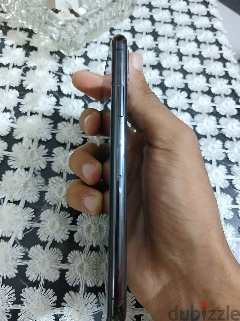 Apple - iPhone X 5
