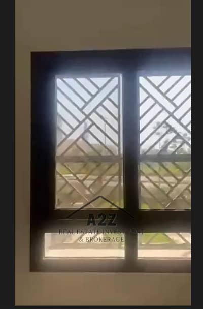 ارضى بحديقة للايجار فى كمبوند سيليا العاصمة الادارية الحديدة كاملة المرافق جاهزة على السكن الفورى 3 غرف نوم 2 حمام