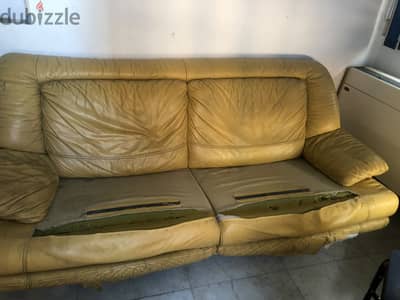 Sofa leaser