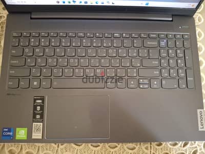 لابتوب لينوفو للبيع بحاله ممتازه  استعمال خفيف وبالكرتونه