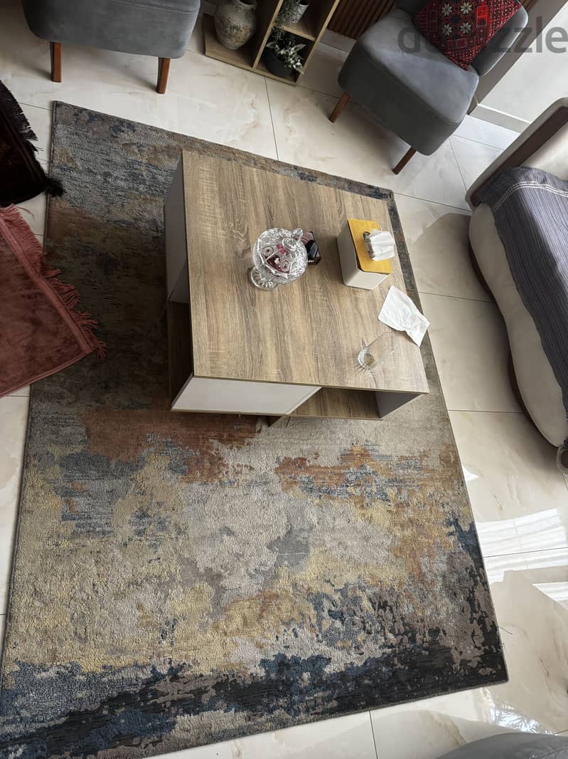 Living Table 1