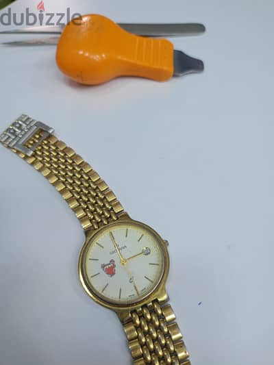 ساعة  ساعة اصليه Grovana SWISS MADE مذهب كوارتز .