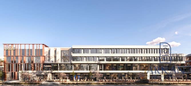 WA only with a down payment of 378 thousand and the remainder in installments for 7 years. Own your ground floor shop with a facade on the Italian neighborhood.