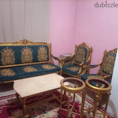 صالون كلاسيك مذهب