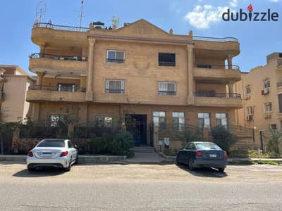 شقة فندثة للبيع كمبوند النخيل التجمع الاول