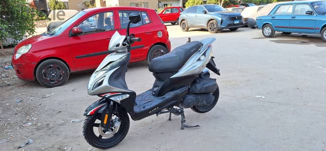 scooter hawa r8