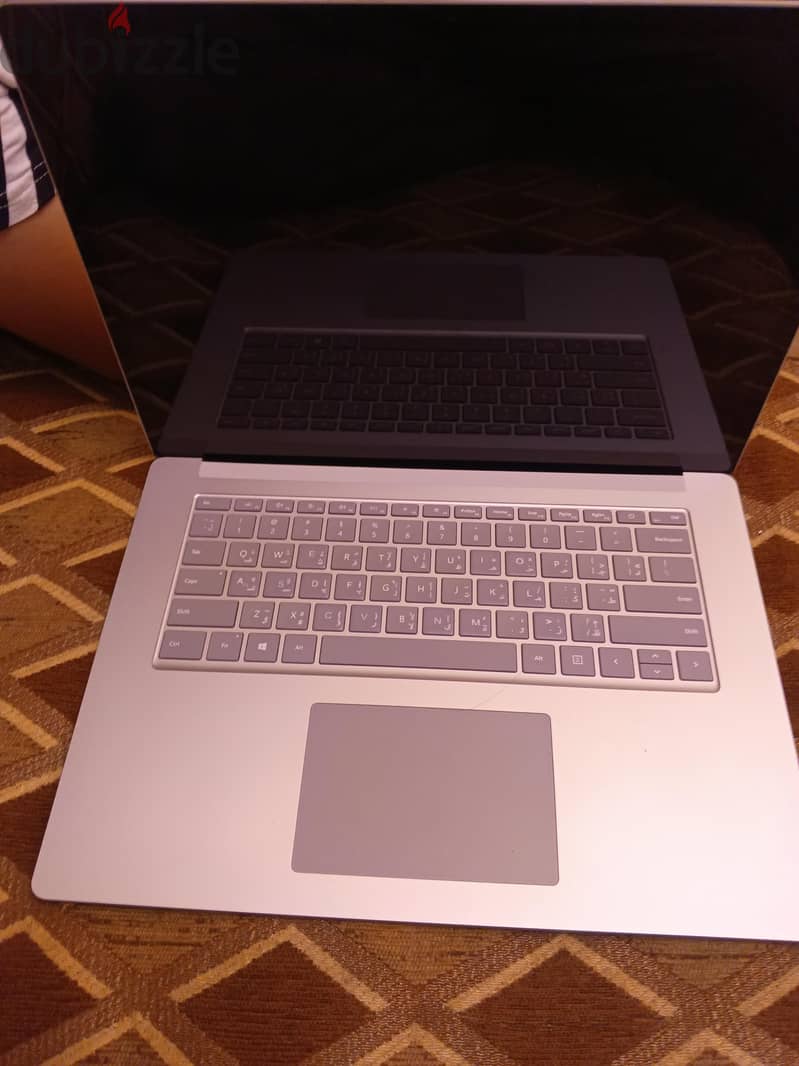 SURFACE LAPTOP ٤ 1
