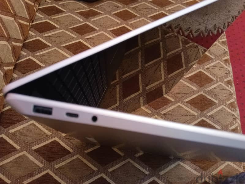 SURFACE LAPTOP ٤ 4