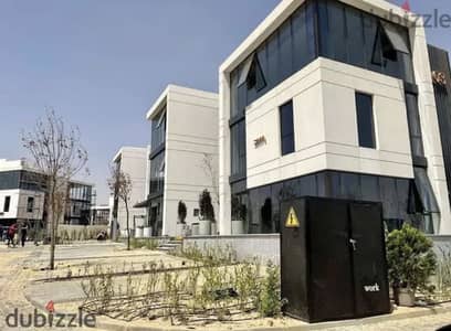 مبنى ادارى بالكامل ٣١٥ م+ ٤٥ م تراس   Admin building heart work