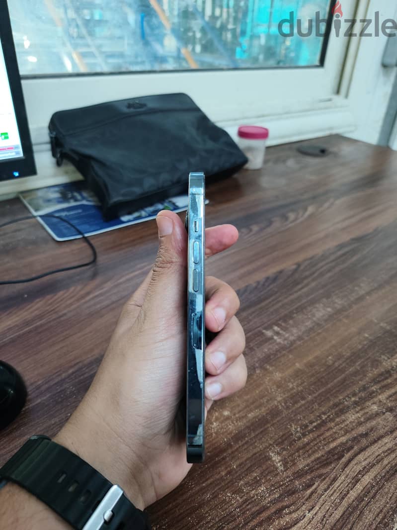 Apple - iPhone 13 Pro 1