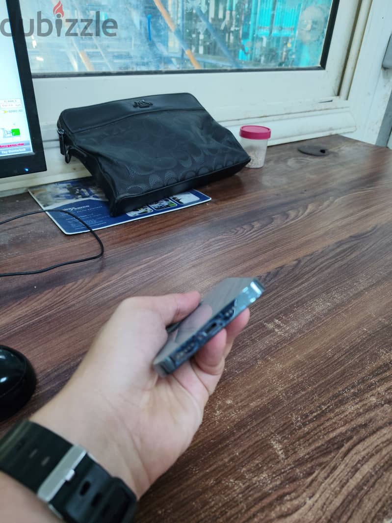 Apple - iPhone 13 Pro 4