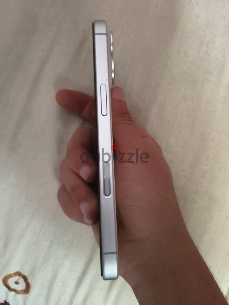 Apple - iPhone 17 2