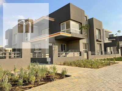 Distinctive penthouse for sale in Kayan Compound (Phase 2); immediate delivery.