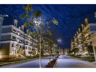 penthouse middle fully finished for sale in mountain view hyde park under market price prime location