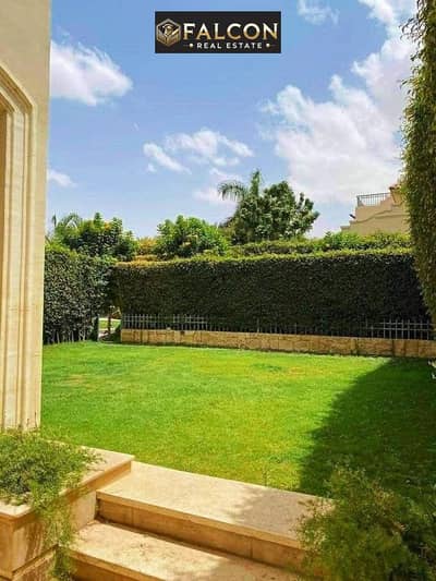 استلم واسكن فوري !  فيلا 244 متر 3 أدوار تشطيب High-End باقل سعر داخل لافيستا سيتي امام  Hyde Park بجوار Mivida